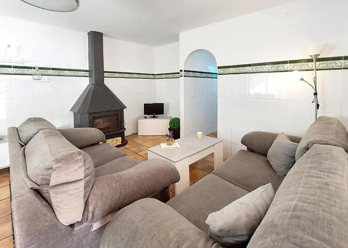 2 Bedroom Stunning In * Almazora