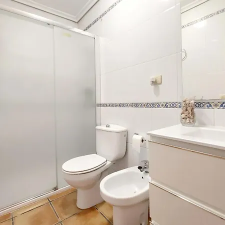 Vakantiehuis 2 Bedroom Stunning In Almazora